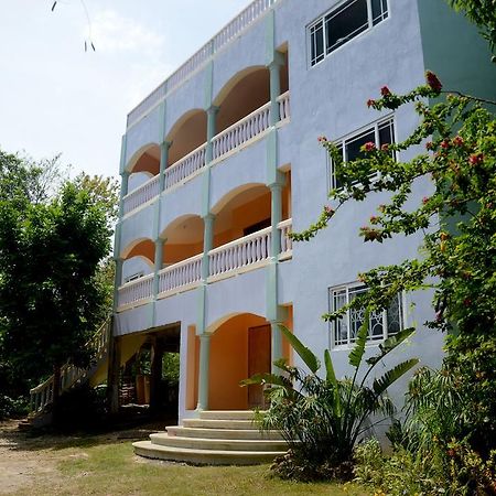 Jah Freedom Hotel Negril Luaran gambar