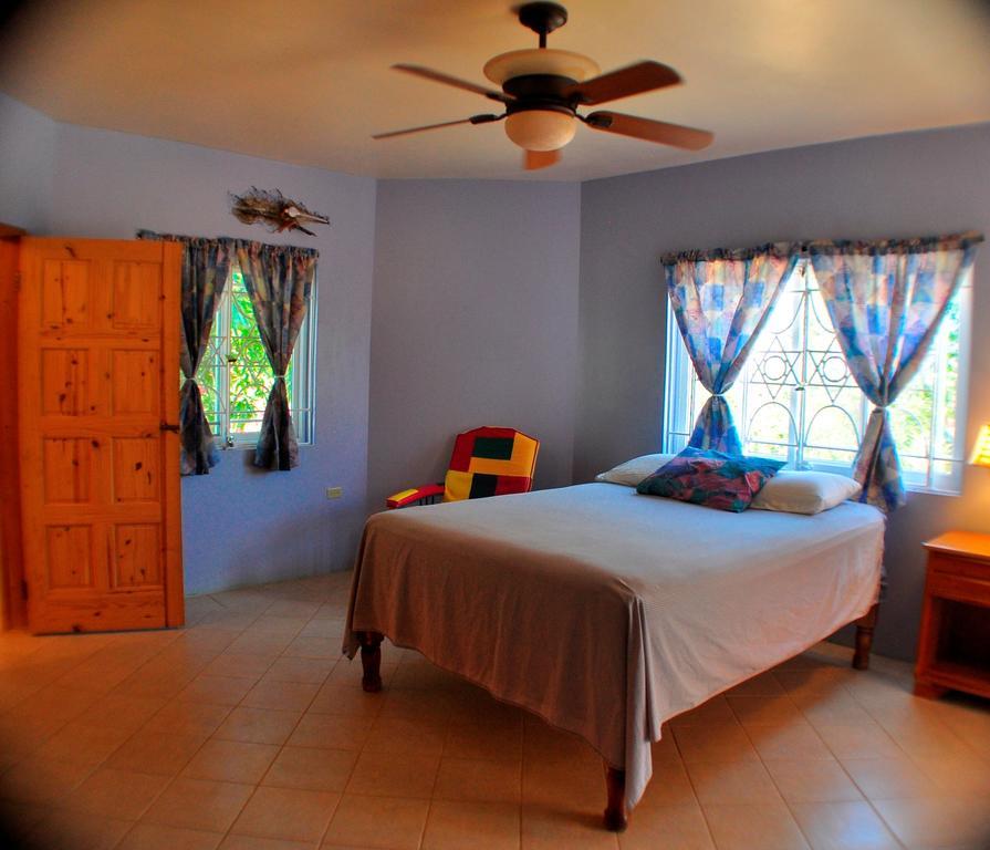 Jah Freedom Hotel Negril Bilik gambar