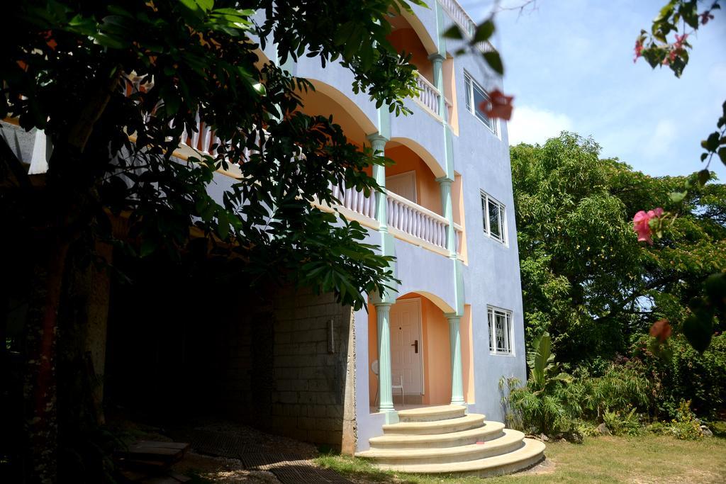 Jah Freedom Hotel Negril Luaran gambar